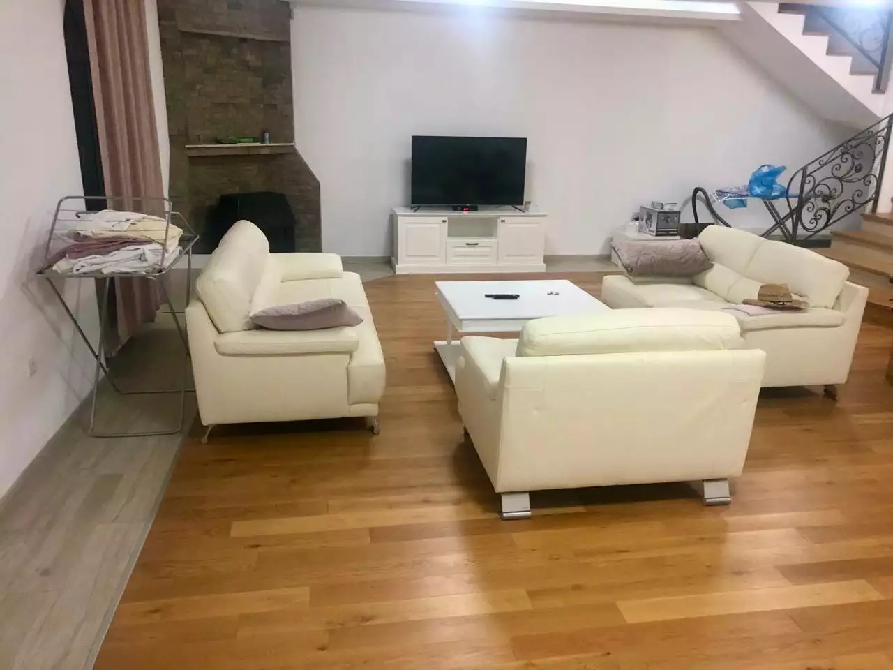 House 750m² in Serbia, Novi Sad. Priced at 1550000€ rent photo-3