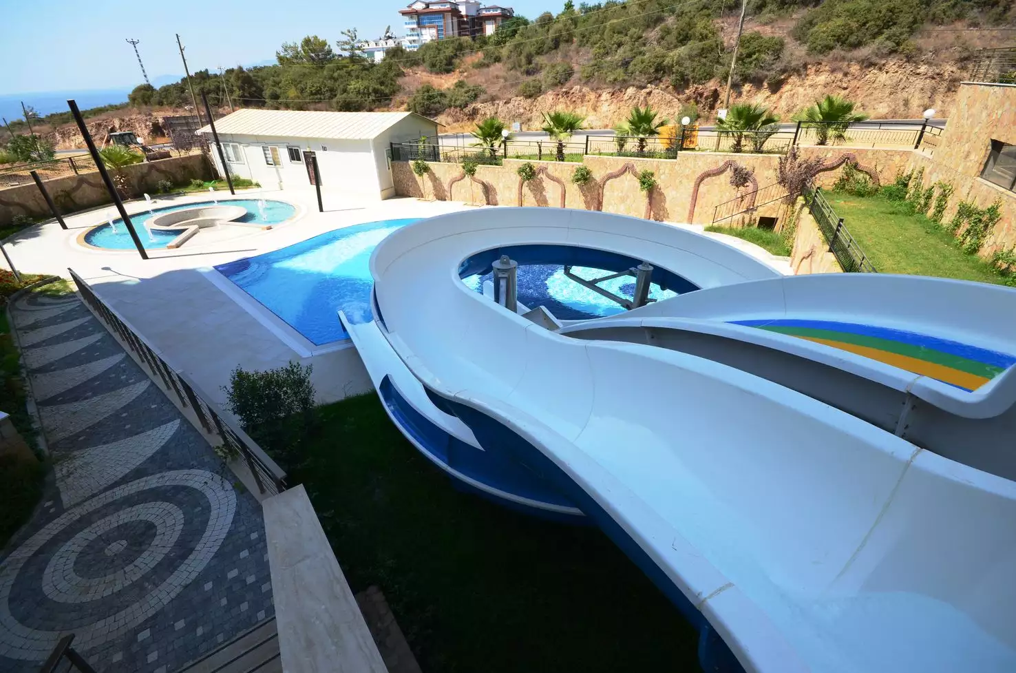 Flat 70m² in Turkey, Kargicak. Priced at 165000€ rent photo-29