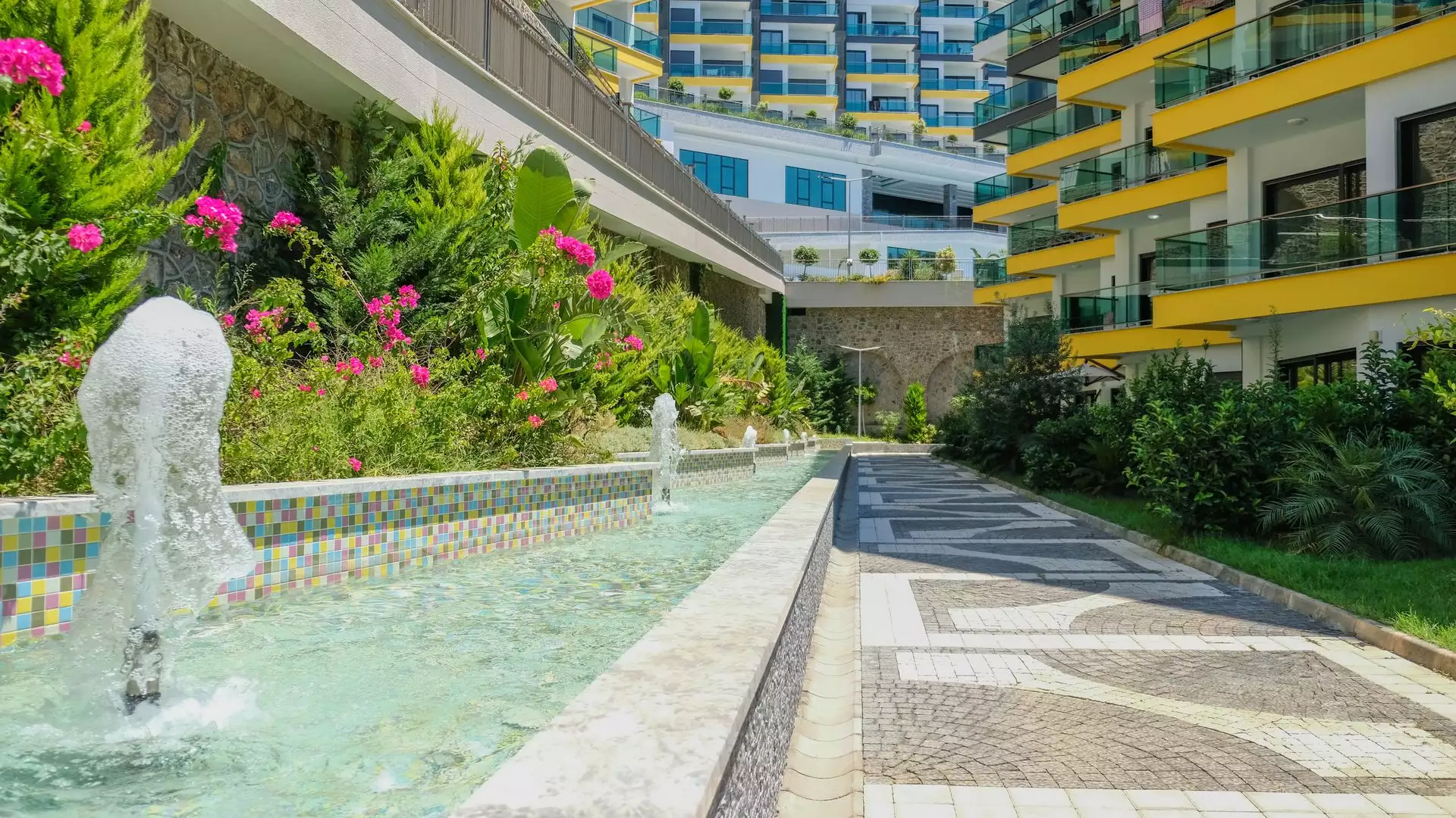 Flat 68m² in Turkey, Kargicak. Priced at 220000€ rent photo-14