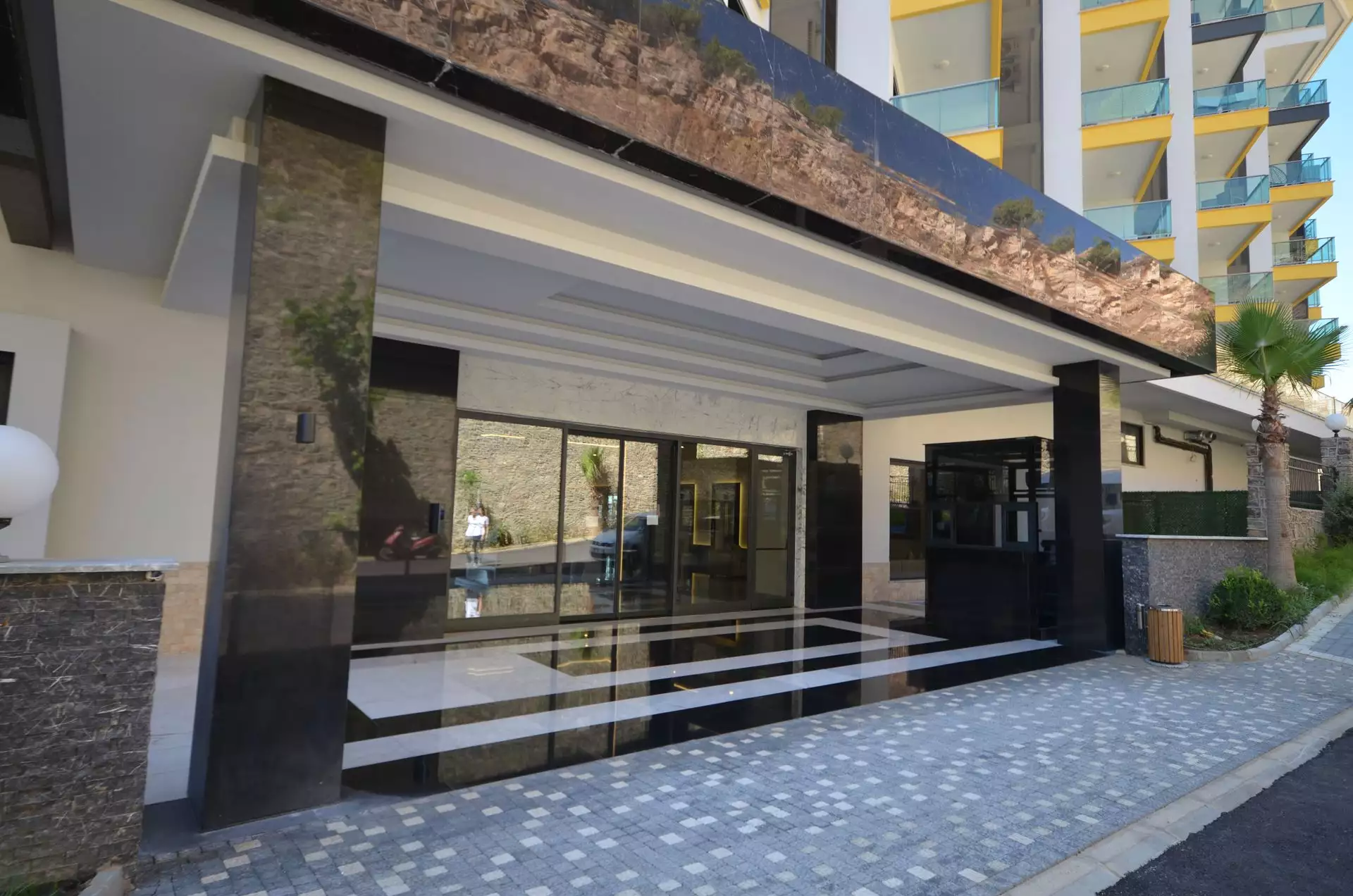 Flat 68m² in Turkey, Kargicak. Priced at 220000€ rent photo-17