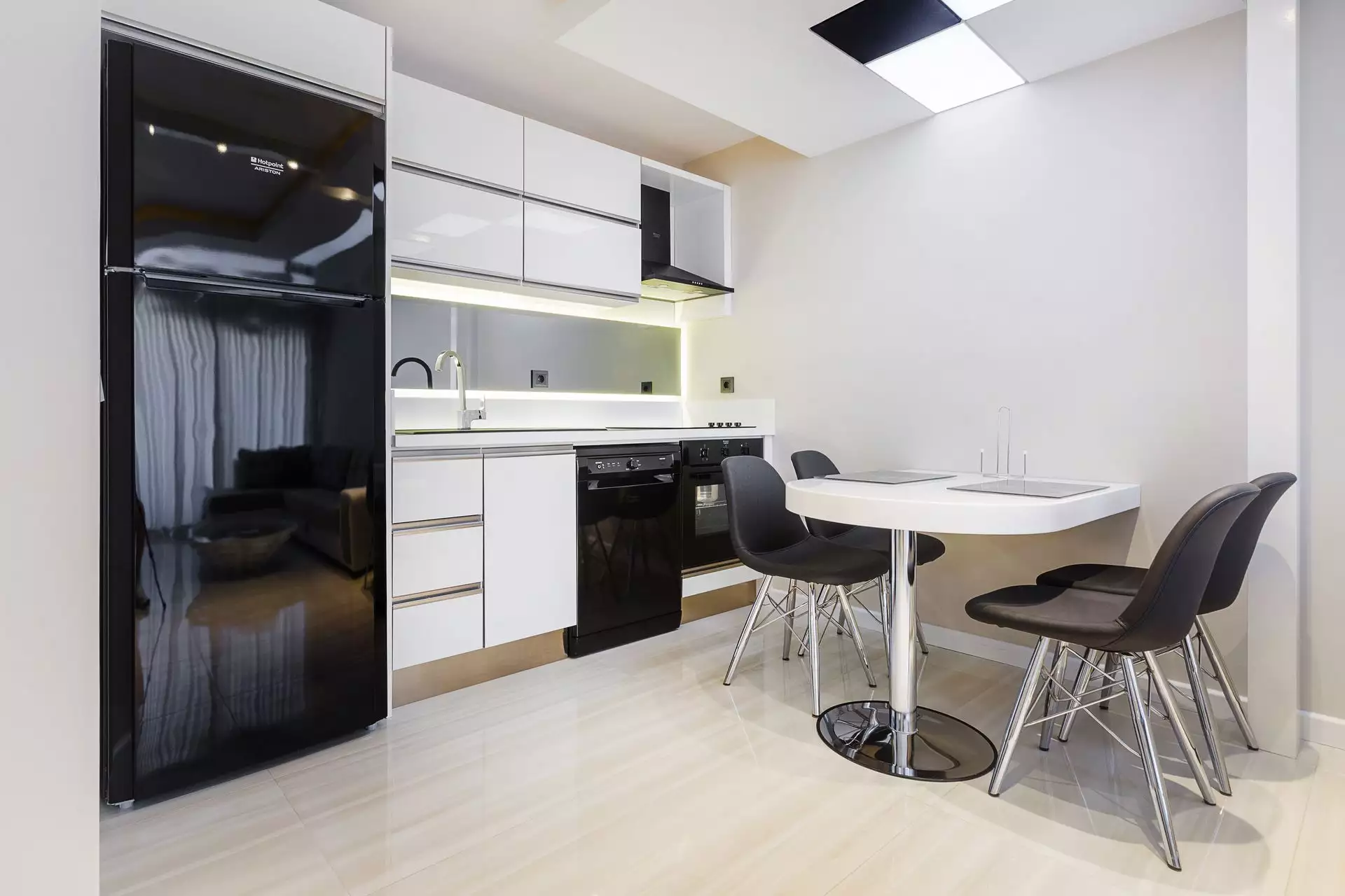 Flat 65m² in Turkey, Kargicak. Priced at 309000€ rent photo-35
