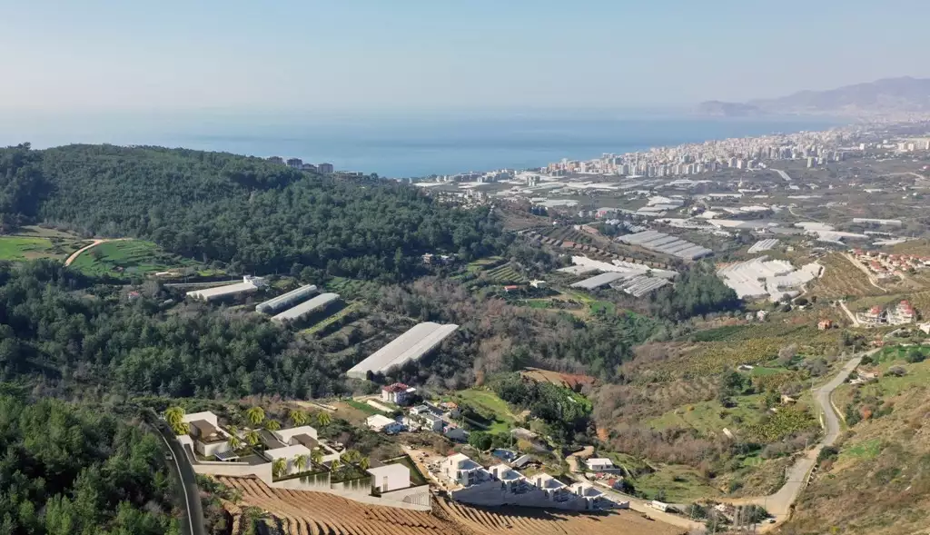 Villa 400m² in Turkey, Kargicak. Priced at 2450000€ rent photo-8
