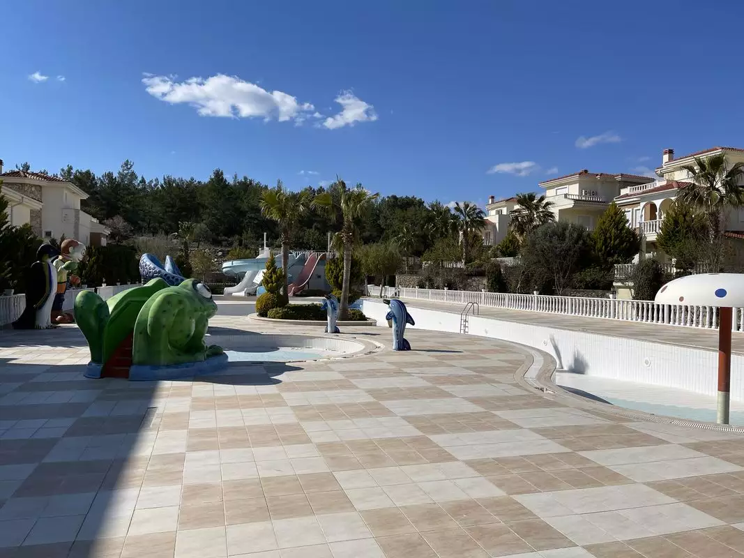 Flat 144m² in Turkey, Avsallar. Priced at 299000€ rent photo-49