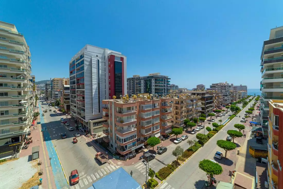 Flat 200m² in Turkey, Mahmutlar. Priced at 215000€ rent photo-2