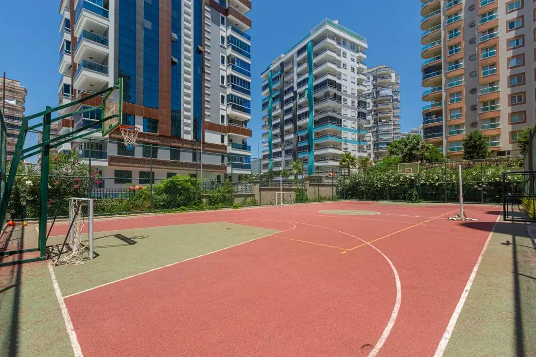 Flat 200m² in Turkey, Mahmutlar. Priced at 215000€ rent photo-3