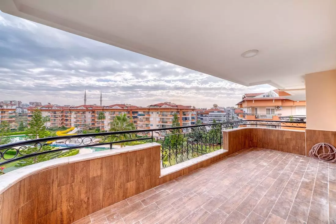 Flat 225m² in Portugal, Alcobasa. Priced at 350000€ rent photo-17