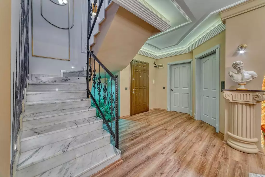 Flat 225m² in Portugal, Alcobasa. Priced at 350000€ rent photo-32