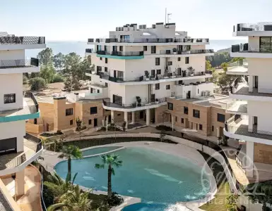 Buy in Spain for 326500€