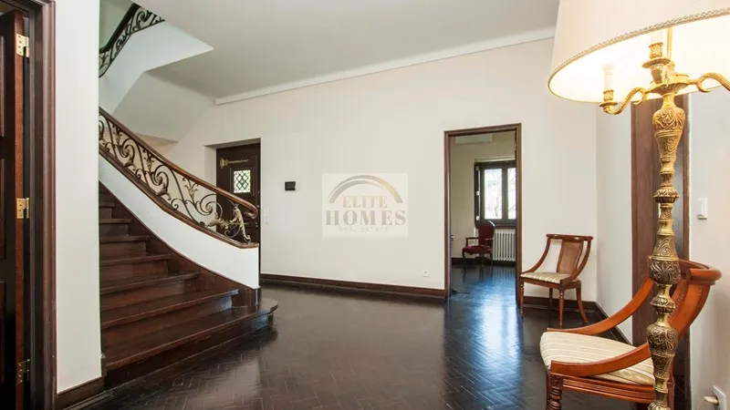 House 598m² in Portugal, Lisbon. Priced at 2600339£ rent photo-5
