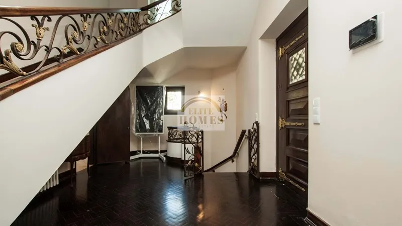 House 598m² in Portugal, Lisbon. Priced at 2600339£ rent photo-6