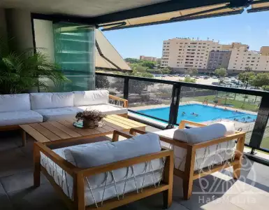 Buy in Spain for 450000€