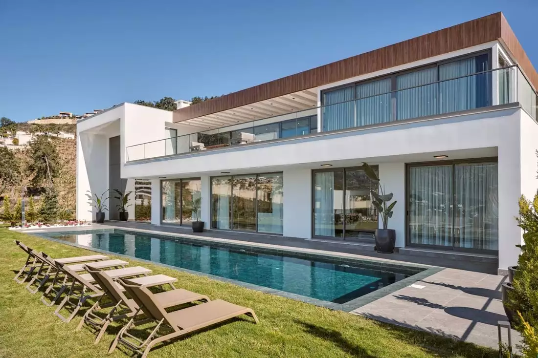 Villa 616m² in Turkey, Kargicak. Priced at 2450000€ rent photo-2