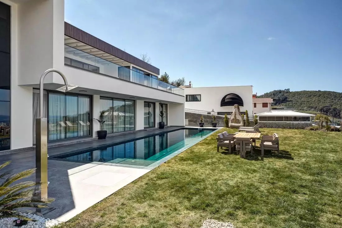 Villa 616m² in Turkey, Kargicak. Priced at 2450000€ rent photo-13