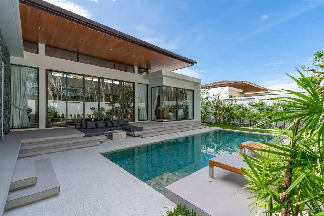 Villa 305m² in Thailand, Phuket. Priced at 611038€ rent photo-4