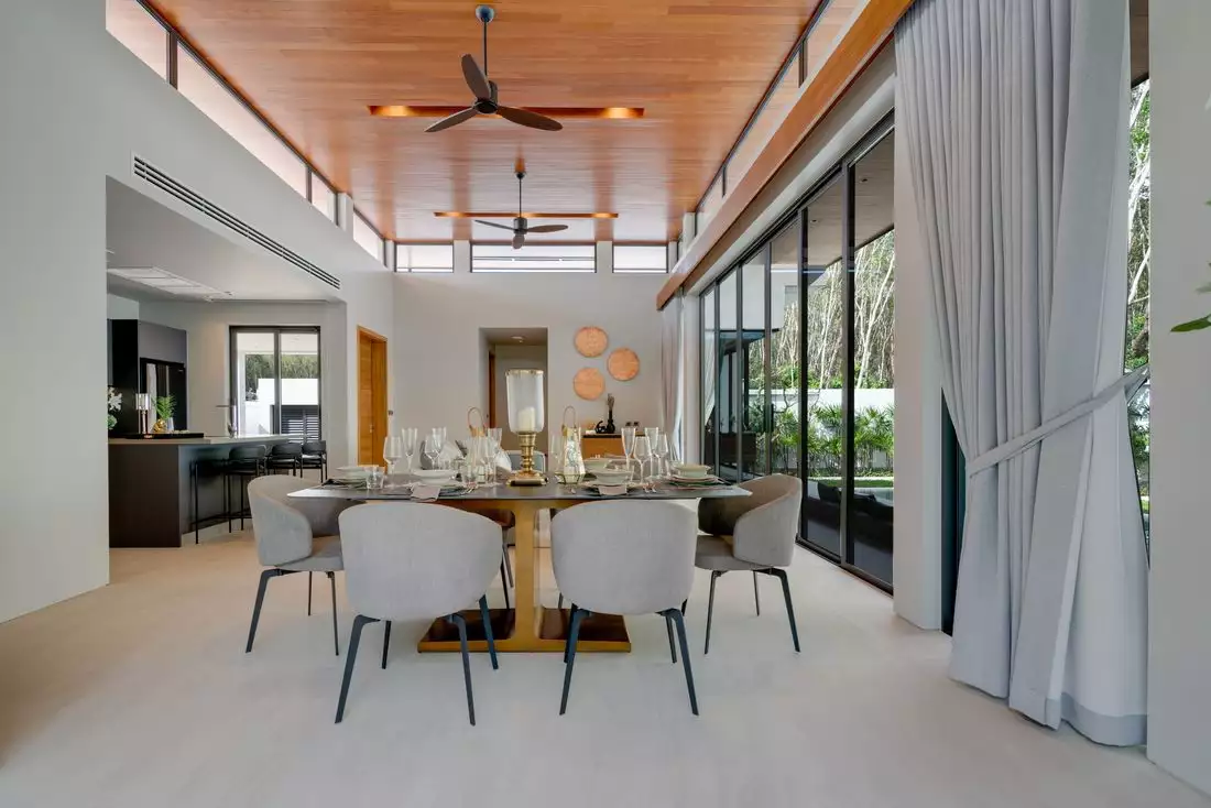 Villa 305m² in Thailand, Phuket. Priced at 611038€ rent photo-5