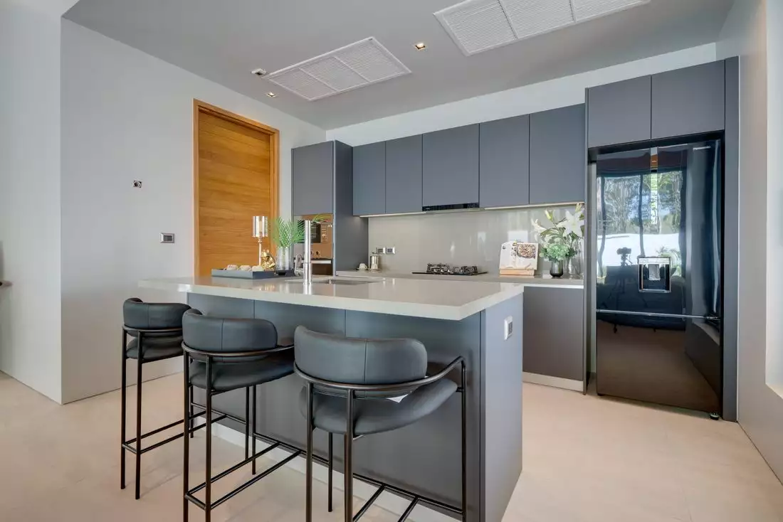 Villa 305m² in Thailand, Phuket. Priced at 611038€ rent photo-8