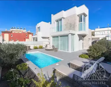 Buy in Spain for 620000€