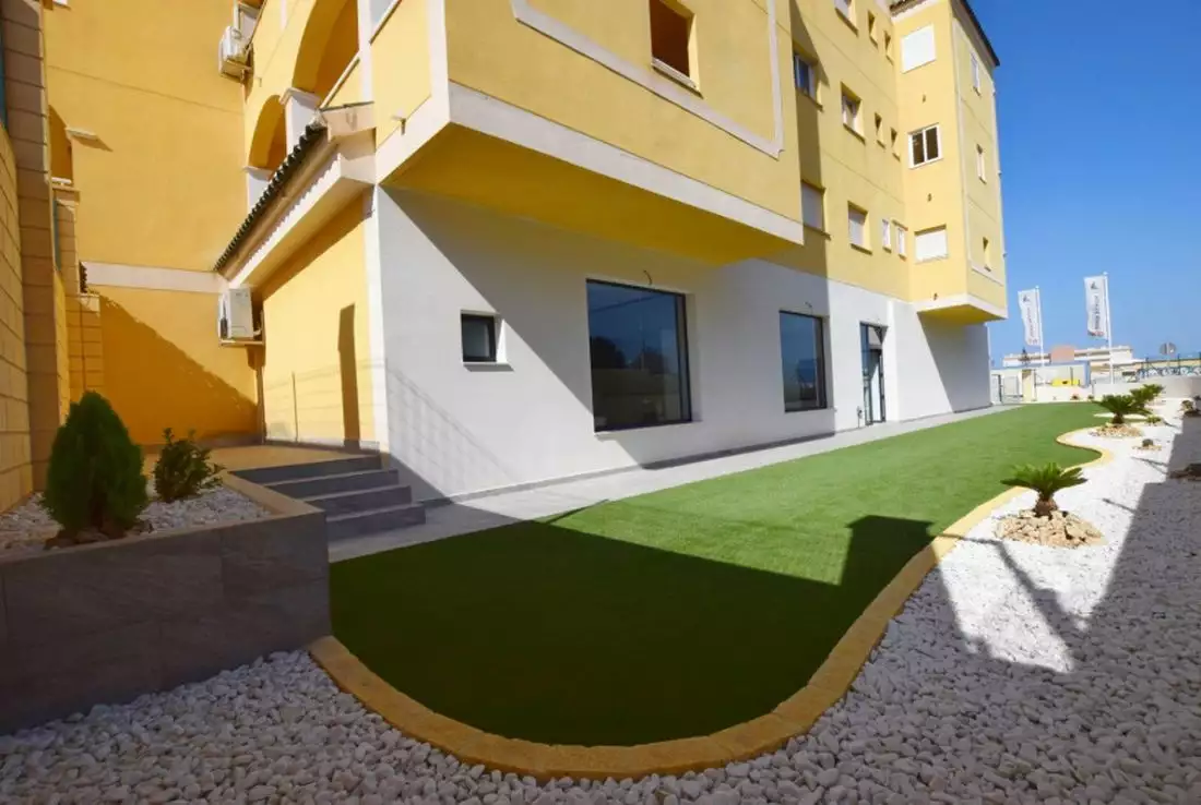 Flat 124m² in Spain, Torrevieja. Priced at 510400€ rent photo-4