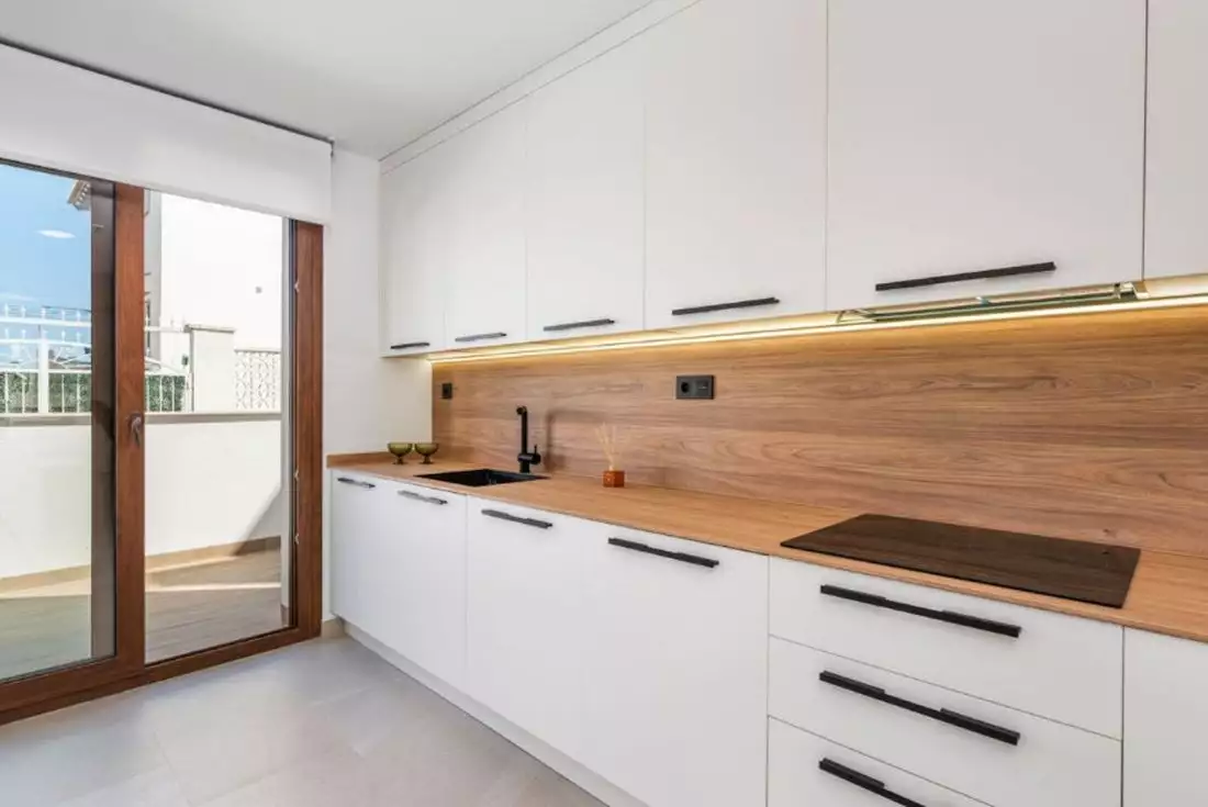 Flat 104m² in Spain, Torrevieja. Priced at 240900€ rent photo-6