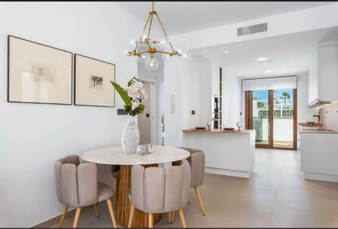 Flat 104m² in Spain, Torrevieja. Priced at 240900€ rent photo-7