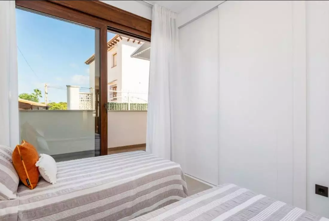 Flat 104m² in Spain, Torrevieja. Priced at 240900€ rent photo-11
