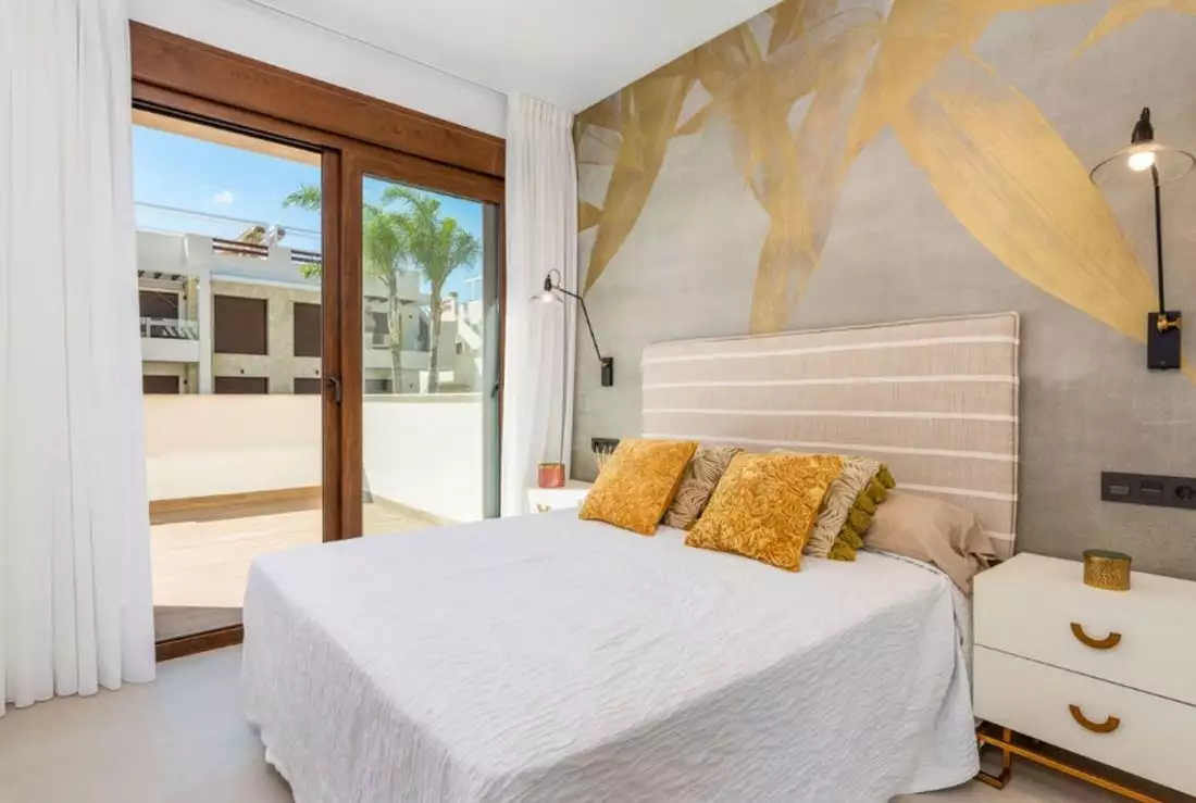 Flat 104m² in Spain, Torrevieja. Priced at 240900€ rent photo-12