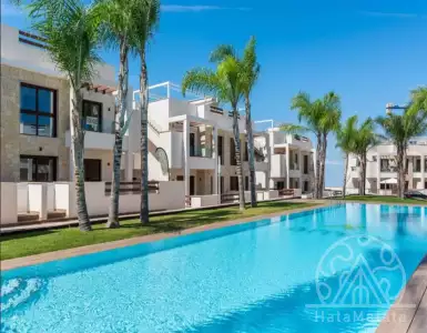Buy in Spain for 240900€