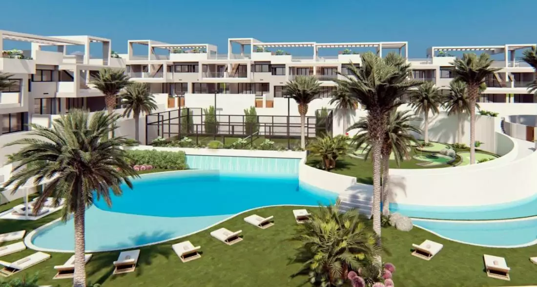 Flat 131m² in Spain, Torrevieja. Priced at 289900€ rent photo-3