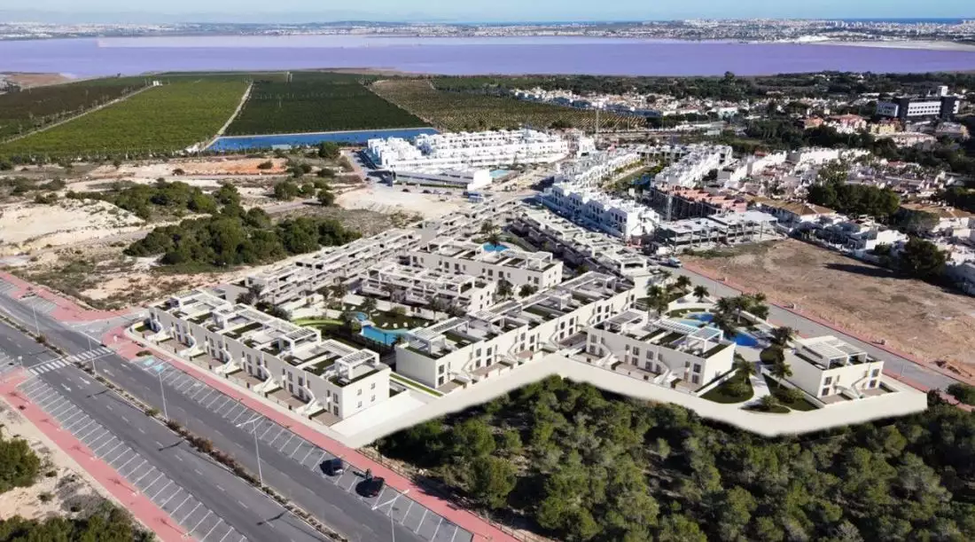 Flat 131m² in Spain, Torrevieja. Priced at 289900€ rent photo-6