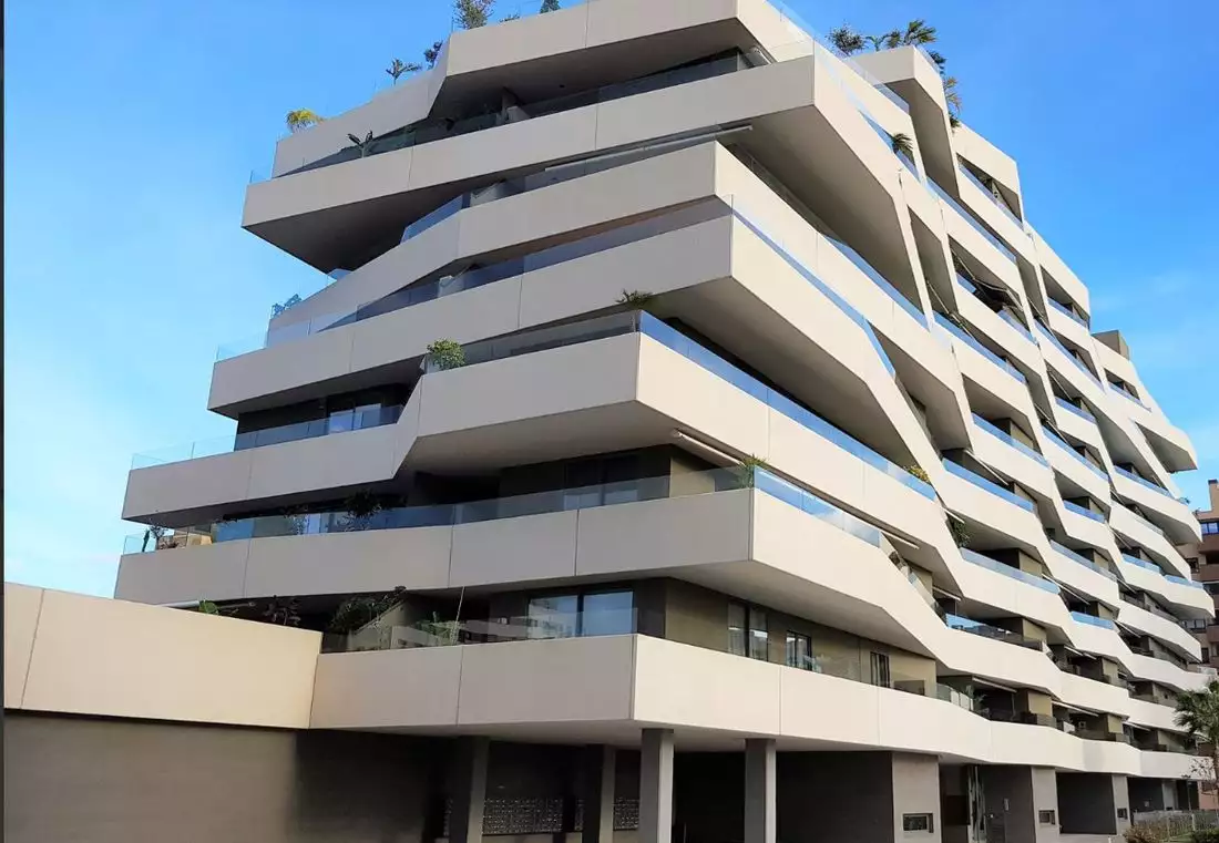 Flat 131m² in Spain, Alicante. Priced at 625000€ rent photo-1