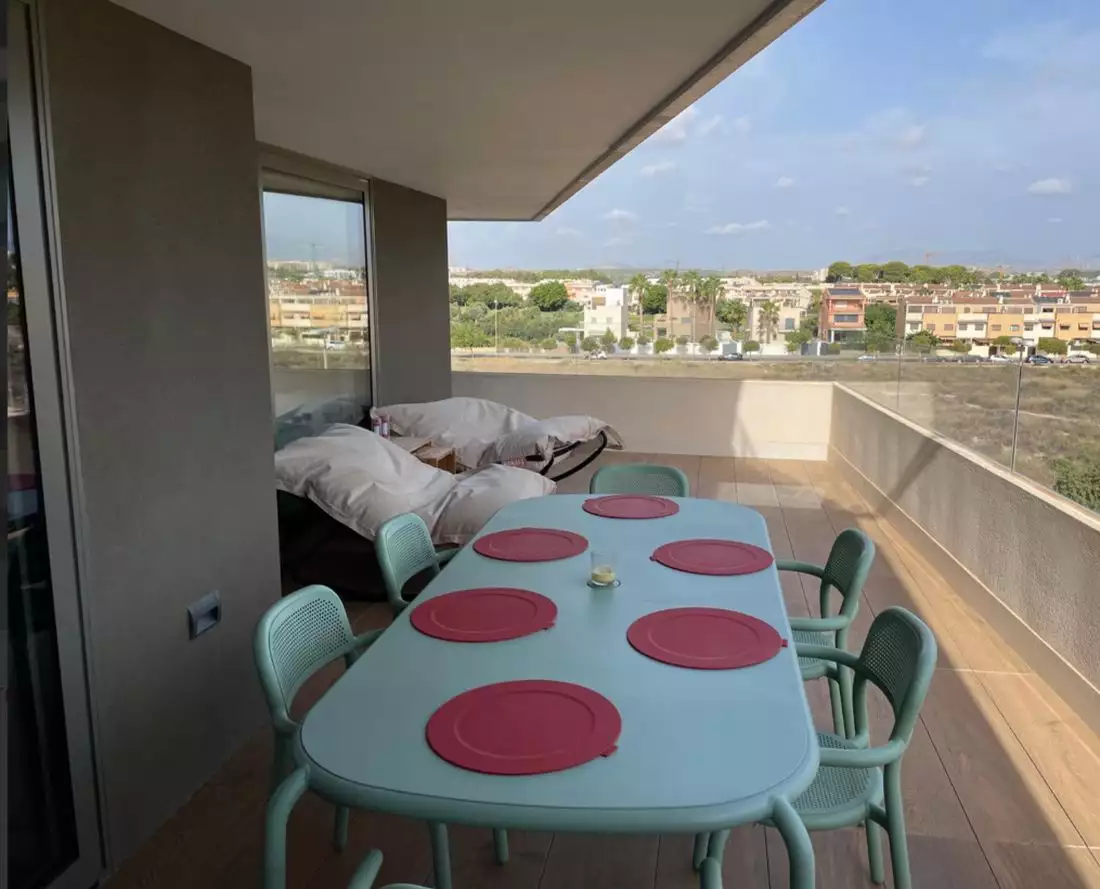 Flat 131m² in Spain, Alicante. Priced at 625000€ rent photo-8