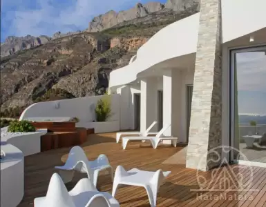 Buy in Spain for 2100000€