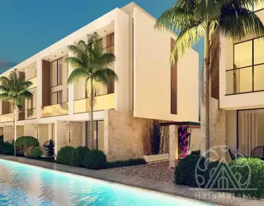 Buy in Cyprus for 218386€