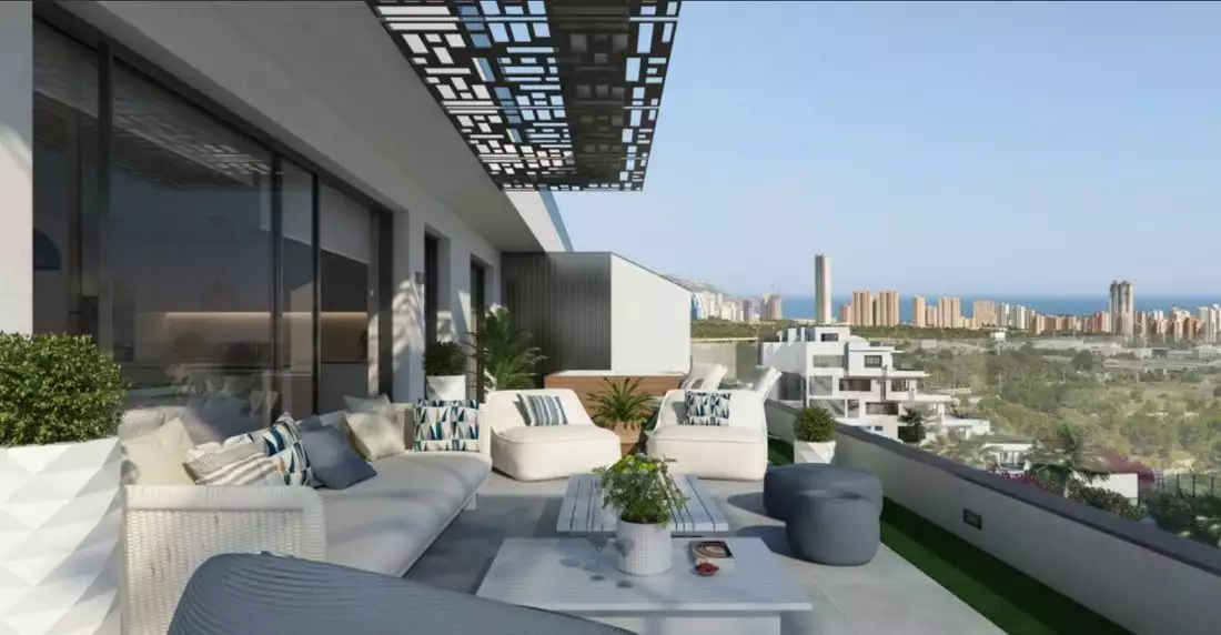 Flat 138m² in Spain, Benidorm. Priced at 340000€ rent photo-1