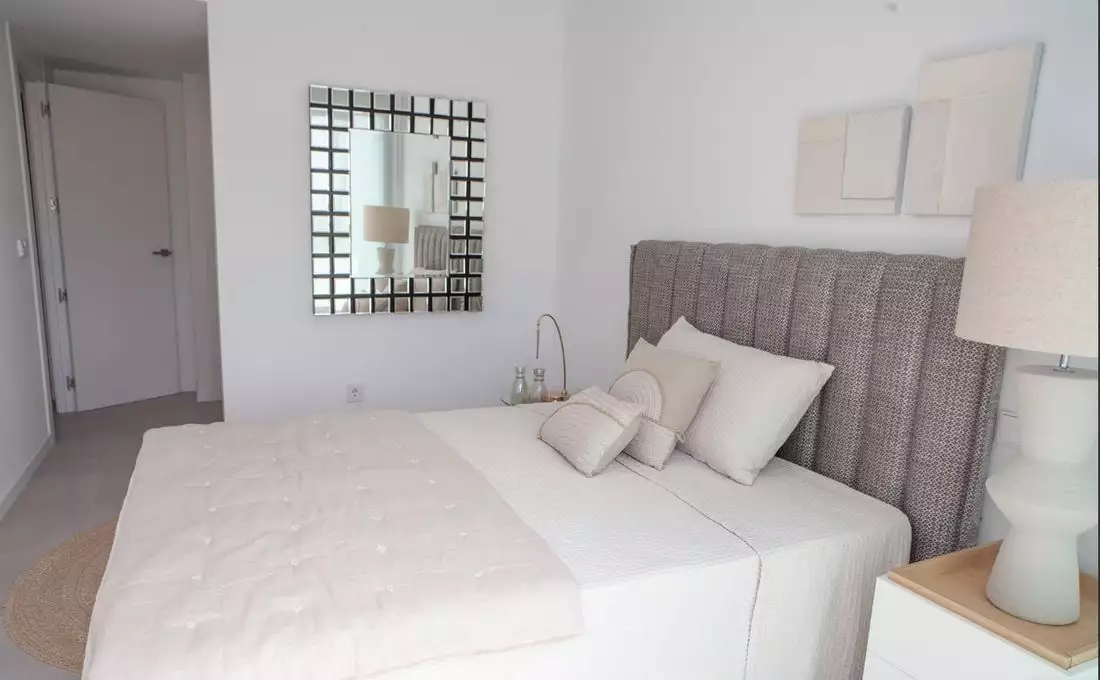 Flat 138m² in Spain, Benidorm. Priced at 340000€ rent photo-18
