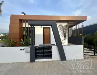 Buy in Cyprus for 384499€