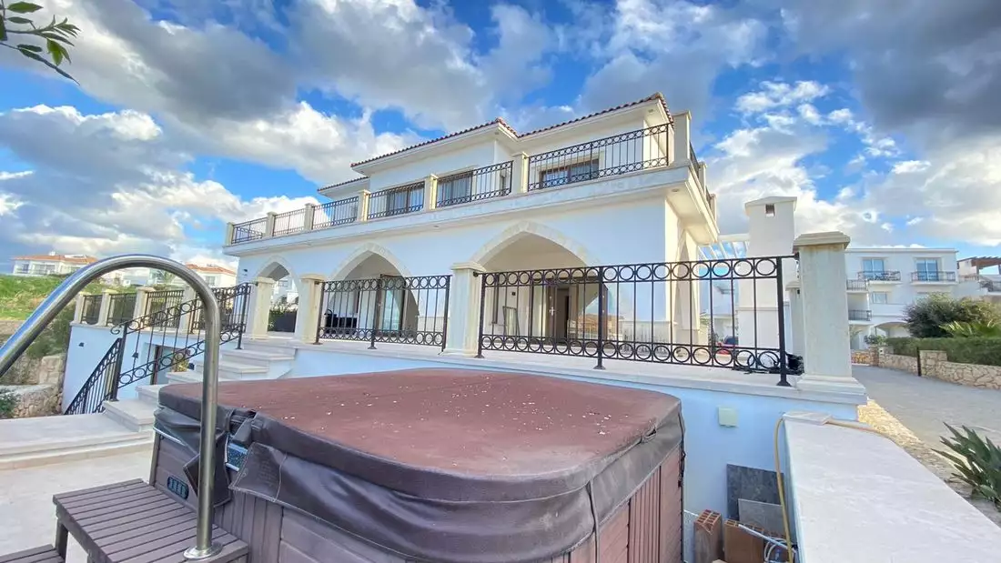 Villa 180m² in Cyprus, Esentepe. Priced at 2564050€ rent photo-7