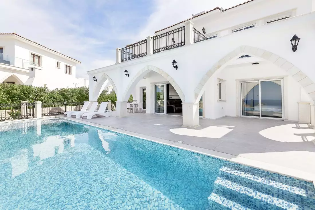 Villa 180m² in Cyprus, Esentepe. Priced at 2564050€ rent photo-10