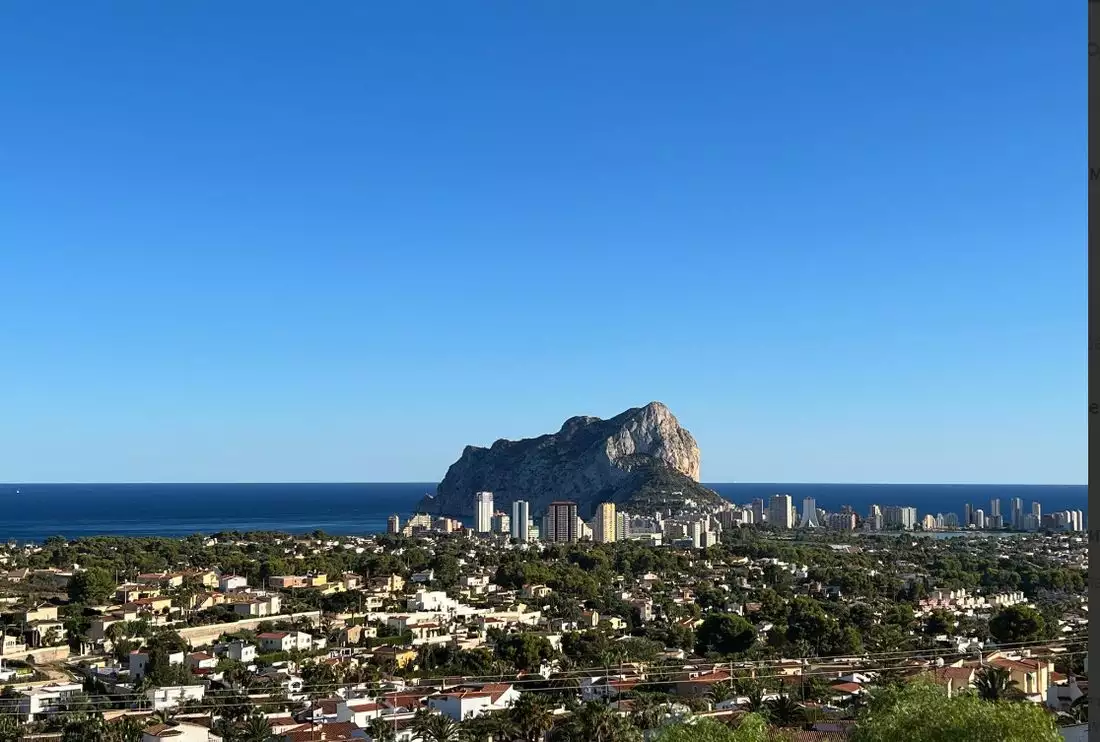 Villa 292m² in Spain, Alicante. Priced at 1825000€ rent photo-4