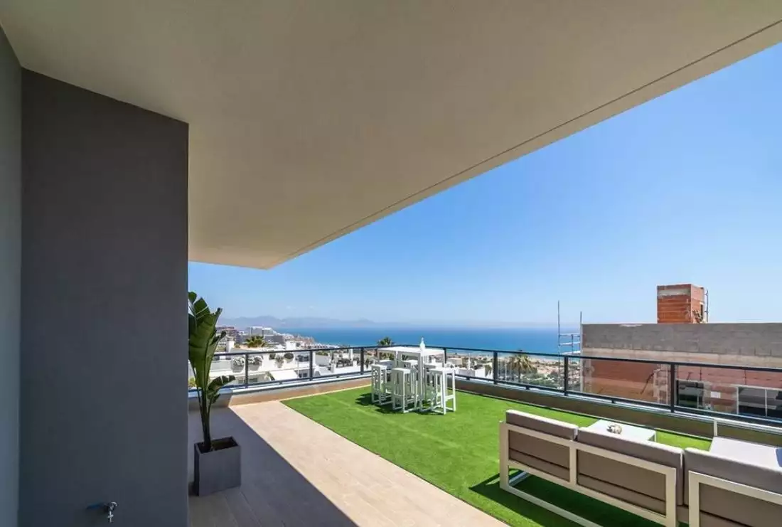 Flat 102m² in Spain, Alicante. Priced at 405000€ rent photo-6