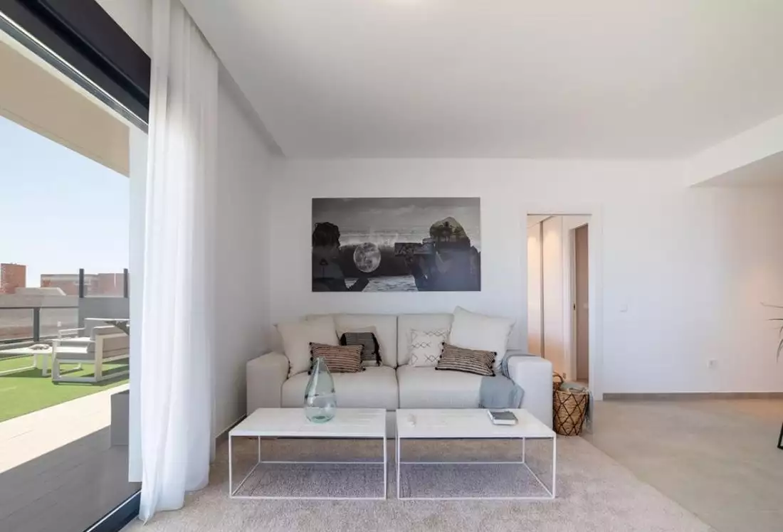 Flat 102m² in Spain, Alicante. Priced at 405000€ rent photo-18