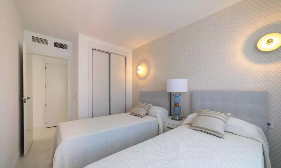 Flat 97m² in Spain, Costa Blanca. Priced at 640000€ rent photo-11