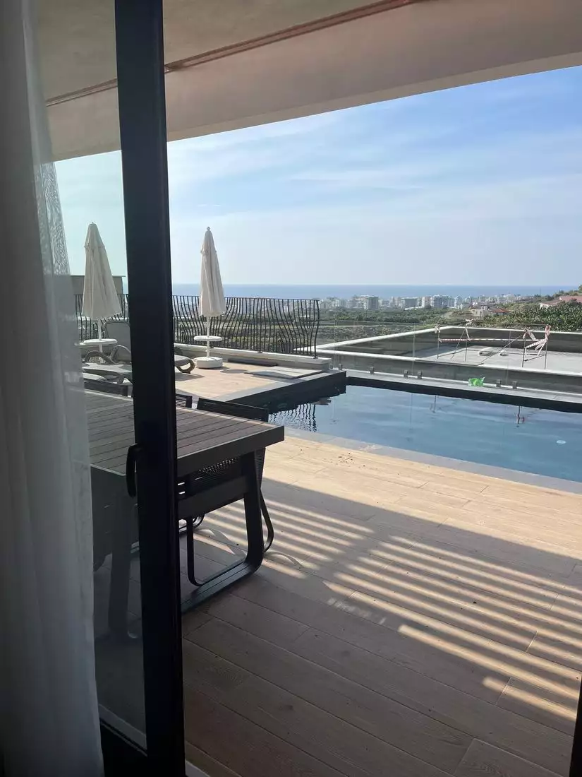 Villa 180m² in Turkey, Kargicak. Priced at 800000€ rent photo-4