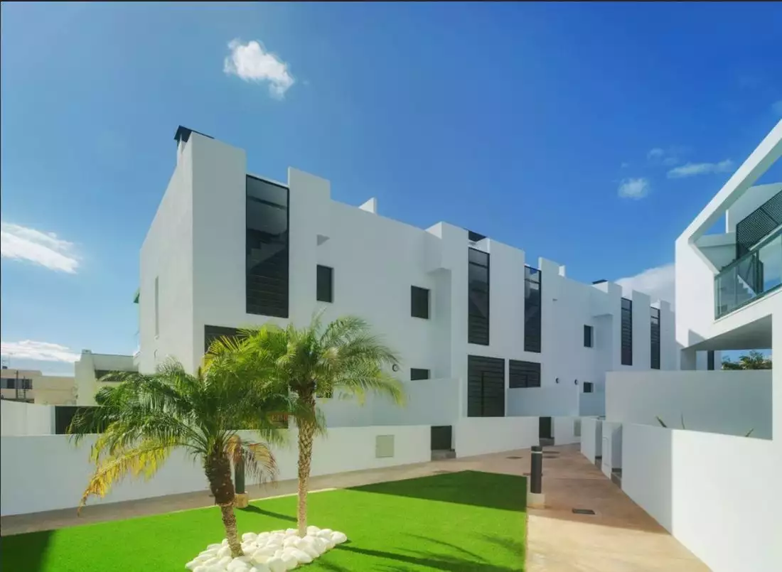 Flat 102m² in Spain, Alicante. Priced at 319000€ rent photo-7