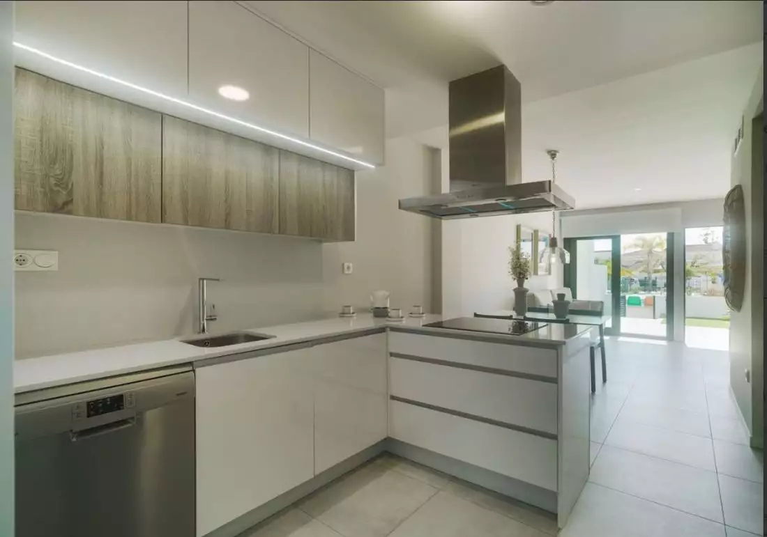 Flat 102m² in Spain, Alicante. Priced at 319000€ rent photo-11