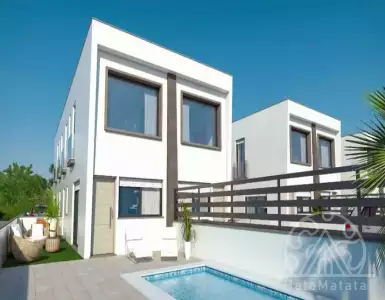 Buy in Spain for 246500€