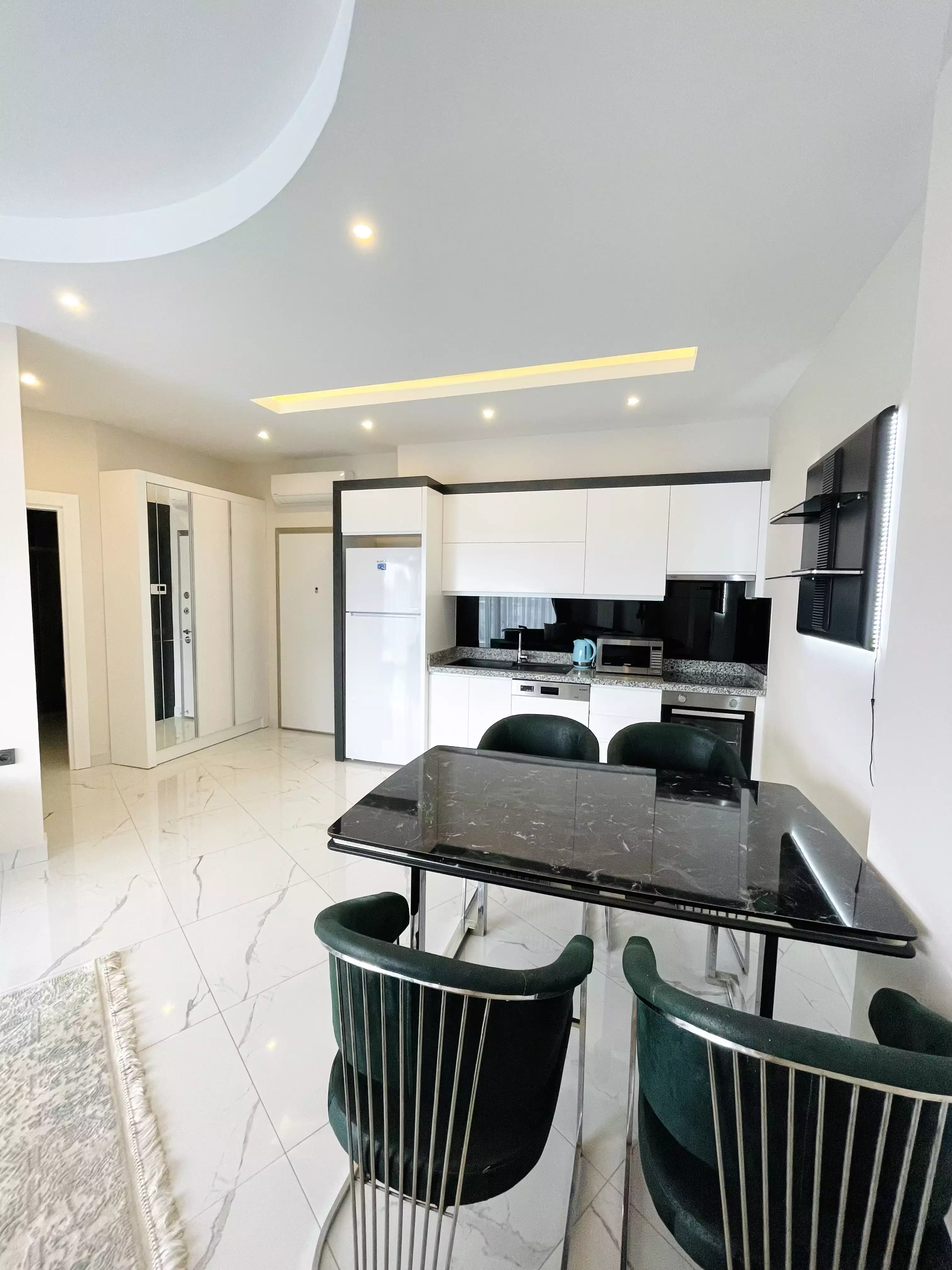 Flat 68m² in Turkey, Kargicak. Priced at 1200€ rent photo-8