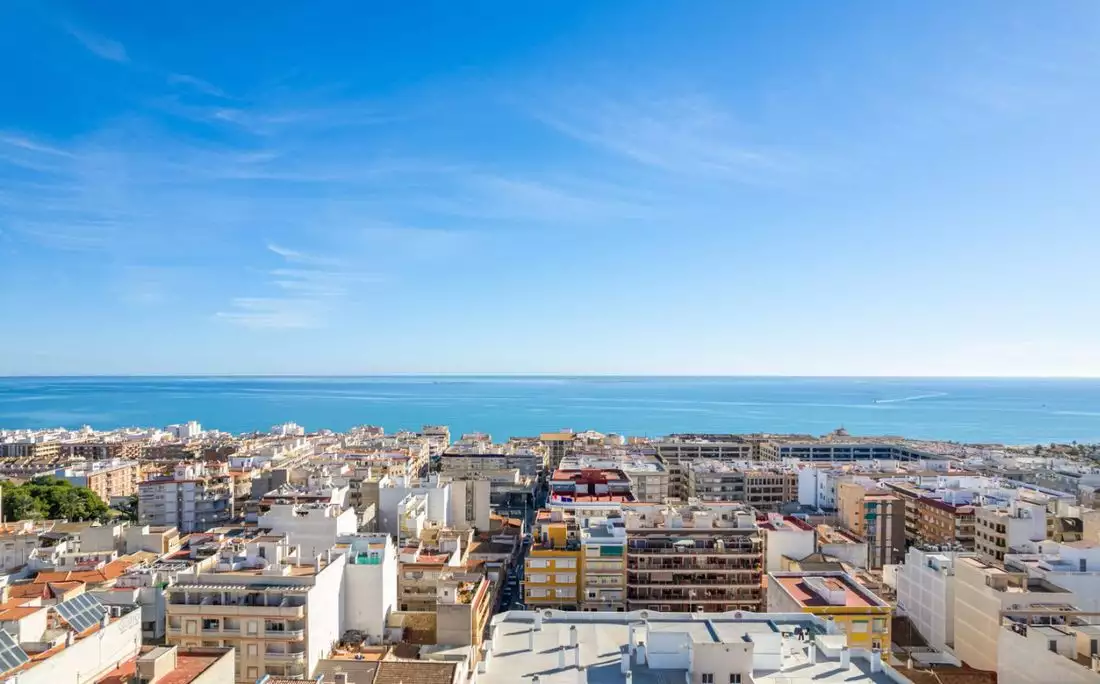 Flat 102m² in Spain, Alicante. Priced at 289000€ rent photo-6