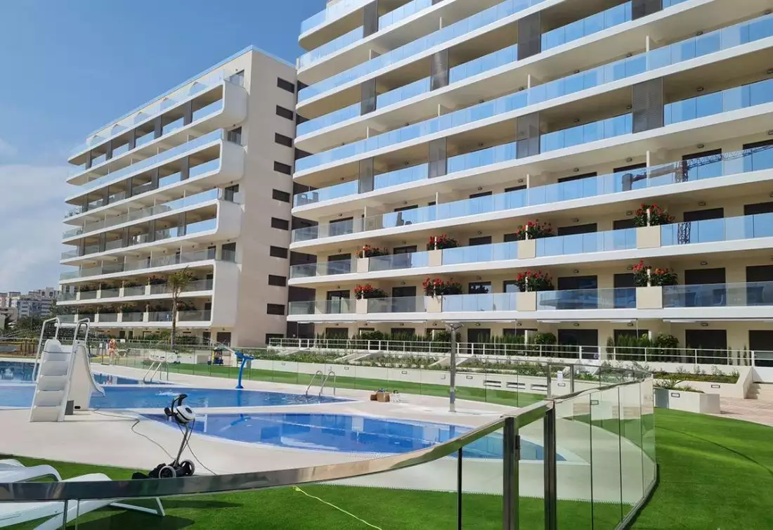 Flat 90m² in Spain, Alicante. Priced at 525000€ rent photo-1