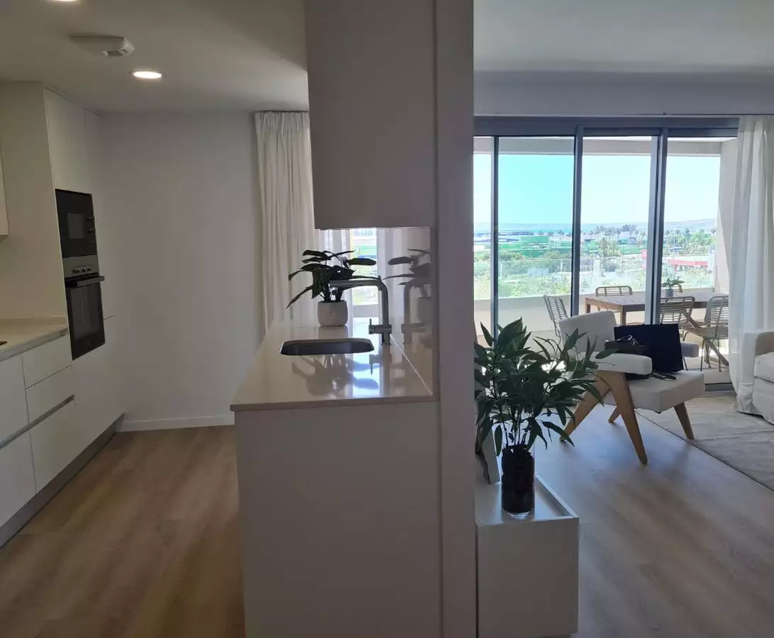 Flat 104m² in Spain, Alicante. Priced at 392000€ rent photo-4
